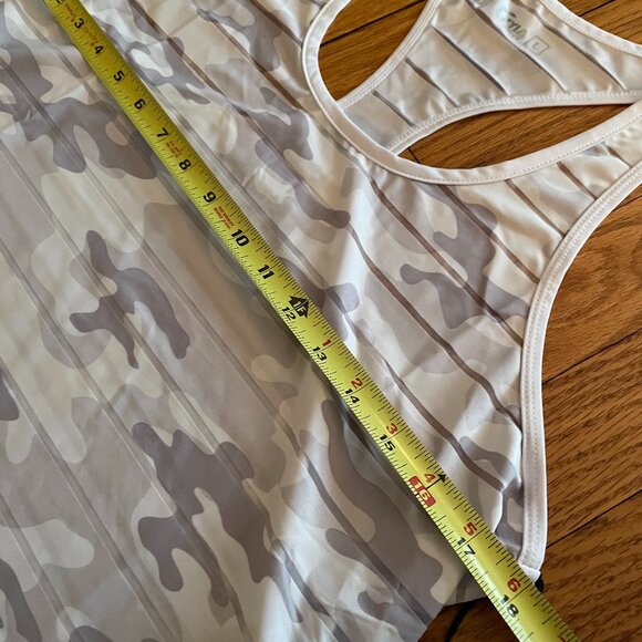 BNWT 3pc Top Tank Sport Bundle! Duluth Trading Co / American Eagle / ZYIA Active - Picture 6 of 15